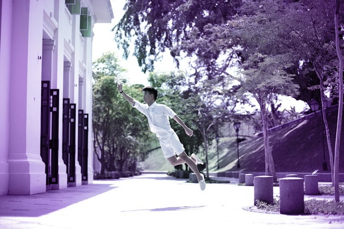 Amazing 'levitating' pictures by Jeff Cheong and Jayden levitationsg18