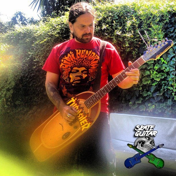 Skateboard Guitars by DLX & Haroshi skate_guitar11