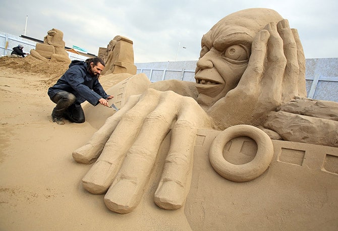 "Sand Sculpture" Festival in England 20