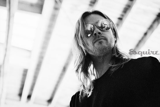 Stylish and brutal Brad Pitt for Esquire brad+pitt+esquire+june+july+2013+6