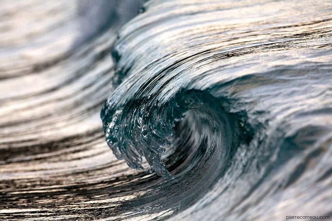 Sculptural Wave Photography by Pierre Carreau pierrecarreau09