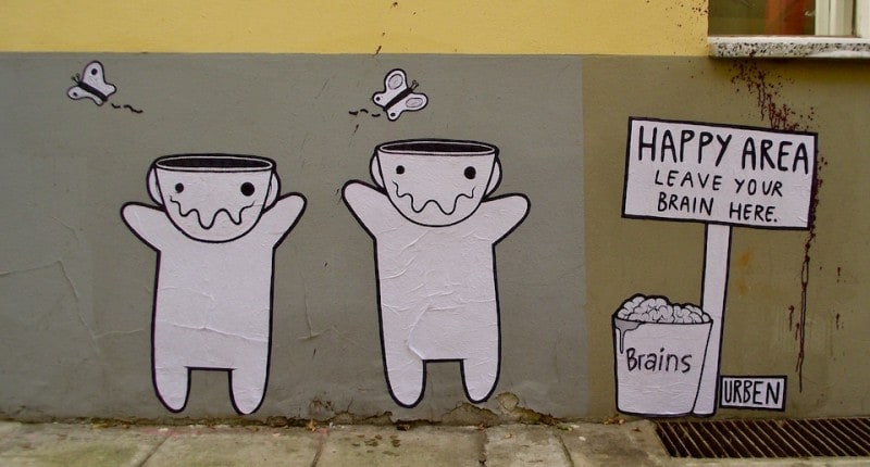 street-art-by-urben-in-berlin-germany-905914