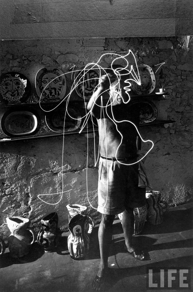 Light Drawings of Pablo Picasso picasso_5