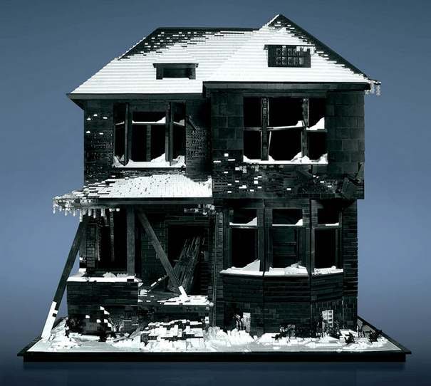 abandoned-lego-house-2