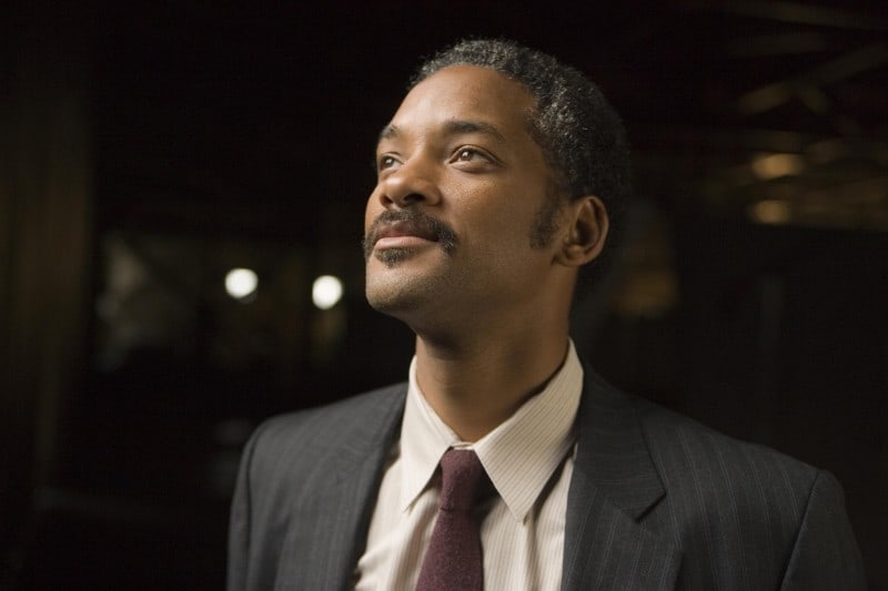 still-of-will-smith-in-the-pursuit-of-happyness-(2006)-large-picture