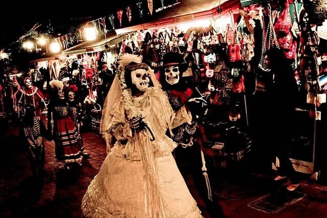 20 Amazing Festivals Around The World You Need To Visit Once In Your Life dia de los muertos — celebrated by mexicans in the u