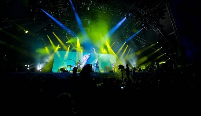 20 Amazing Festivals Around The World You Need To Visit Once In Your Life glastonbury — glastonbury, england