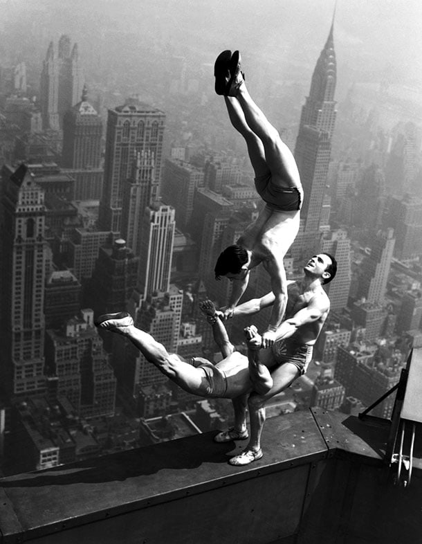 10 Vintage Photos That Will Never Happen Again In Our Lifetimes gymnastics on the chrysler building