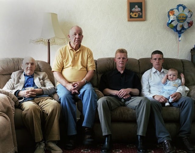 Families_with_5_Generations_in_1_Photo_by_Julian_Germain_2014_03