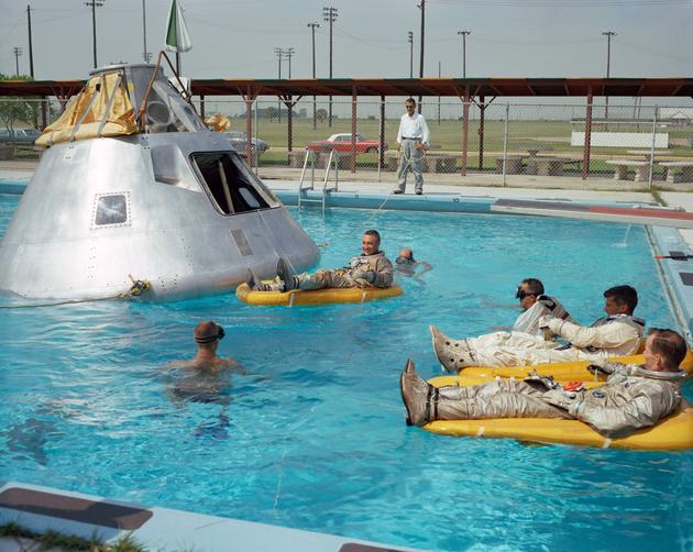 apollo 1 rehearsing water landing
