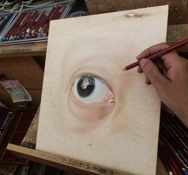 incredible_hyperrealistic_drawings_created_on_wood_by_artist_ivan_hoo_2014_05