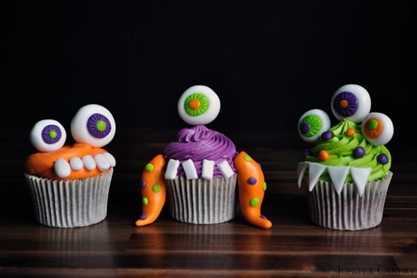 10 Cute and Creative Halloween Cupcakes monster-cupcakes-from-juniper-cakery
