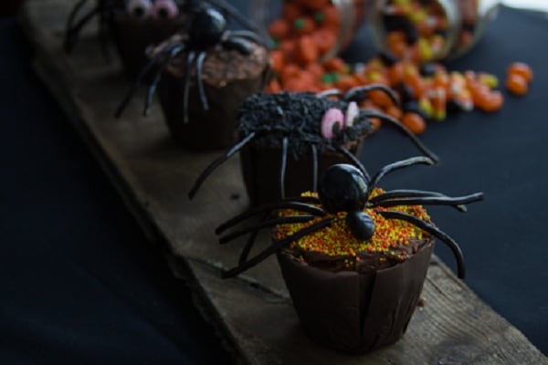 10 Cute and Creative Halloween Cupcakes tarantula-cupcakes-from-redpath-sugar