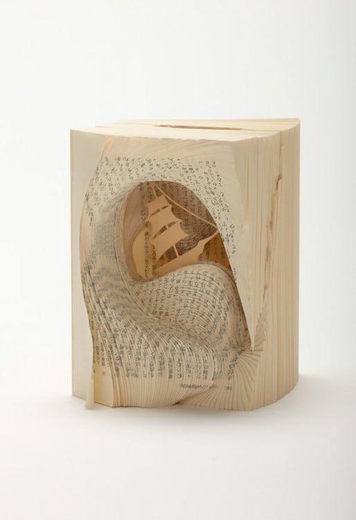 novels_transformed_into_book_art_01a