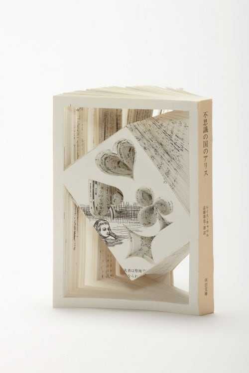 novels_transformed_into_book_art_02
