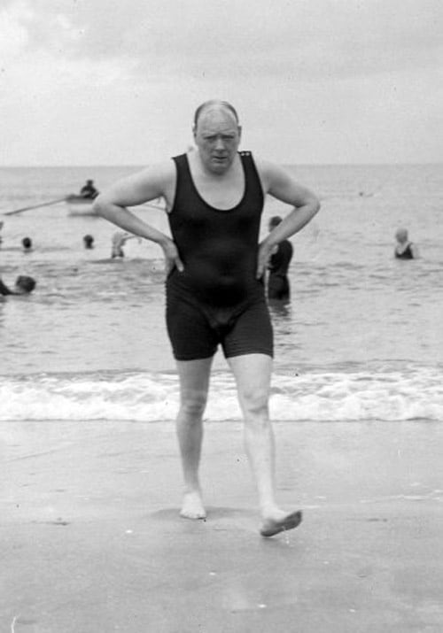 60 Historical Photos Worth 1000 Words winston churchill in a swimsuit, 1922