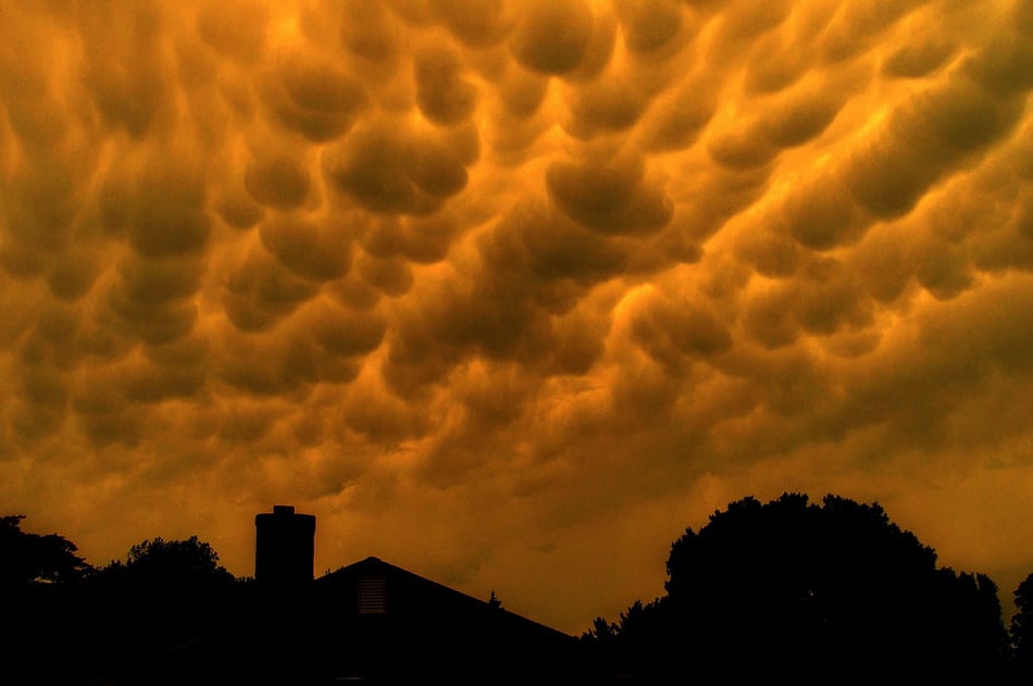 strange_clouds_22