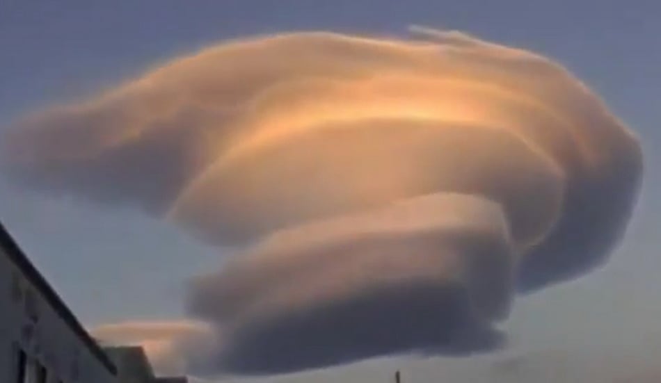 strange_clouds_29