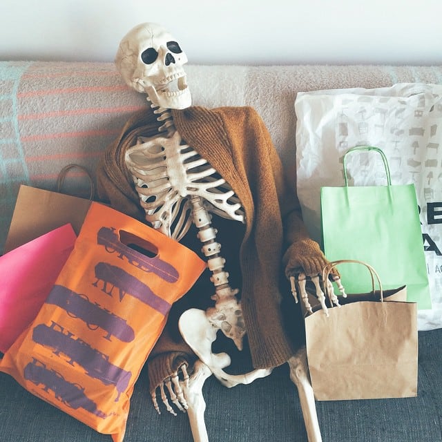skeleton-daily-life-photography-10
