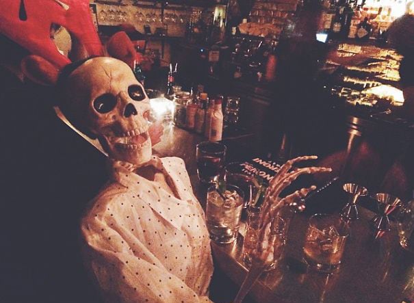 skeleton-daily-life-photography-8