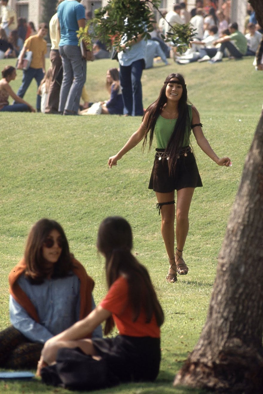 Amazing Photos Reveal What High School Students’ Fashion Looked Like Back In 1969