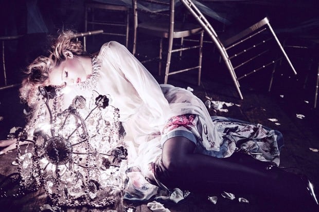 abbey-lee-ellen-von-unwerth-vs-magazine-05-620x413