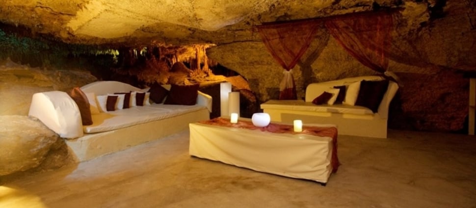 alux caverna lounge 2