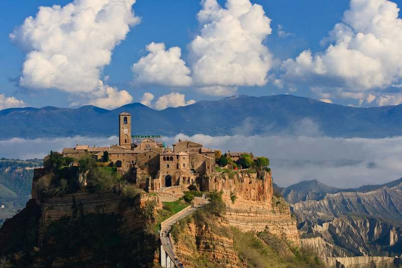 civita di bagnoregio italy top 15 most stunning cliff side towns and villages 