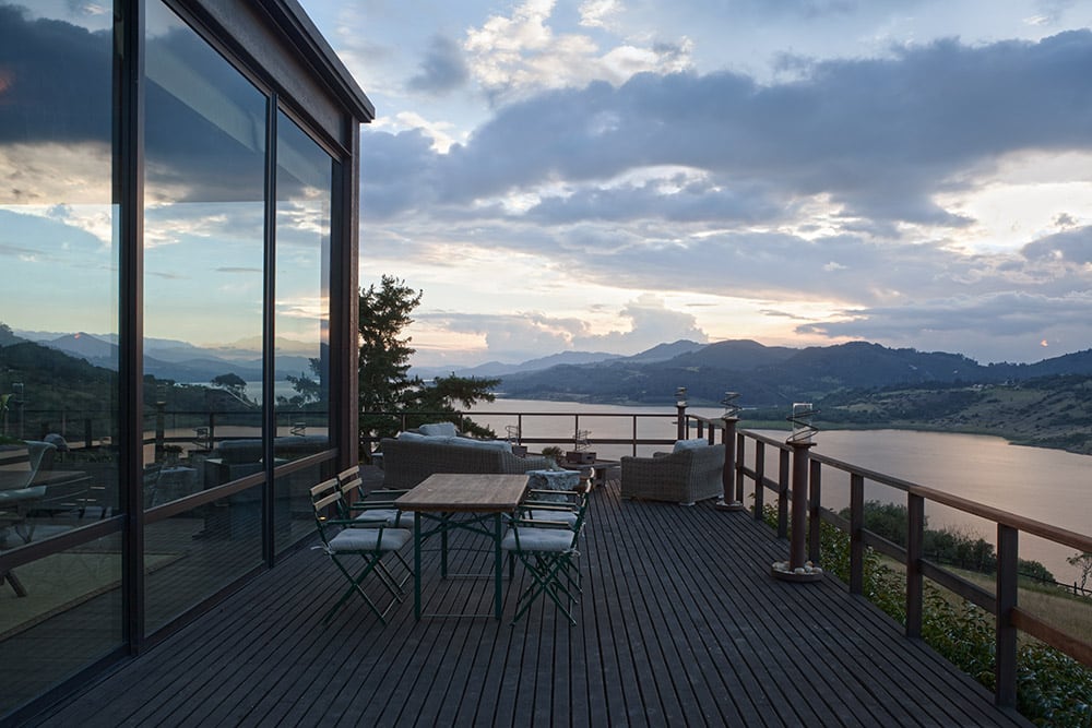 lake house by fernando de la carrera and alejandro cavanzo - homeworlddesign (8)