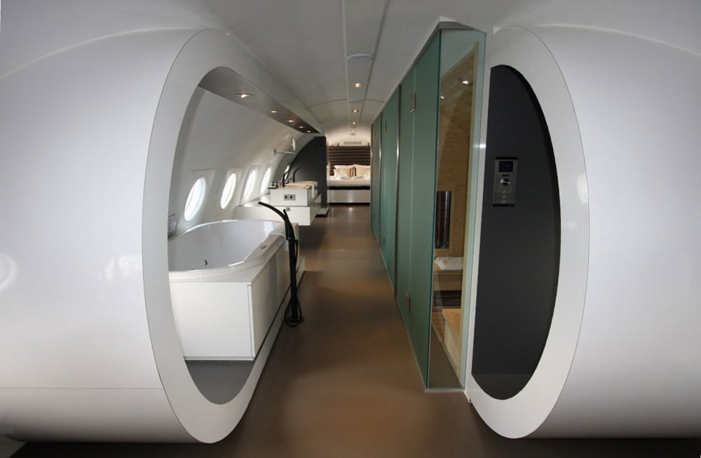 airplane_suite_12