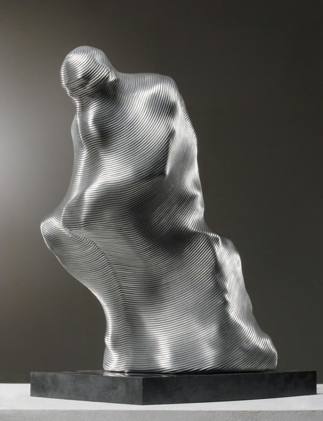 Aluminium-Wire-Sculpture_1-640x834