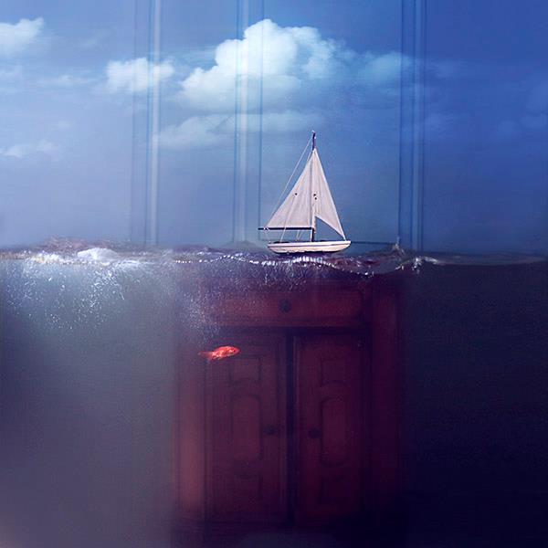 Surreal Portraits Of People In A Human Sized Fish Tank dependence