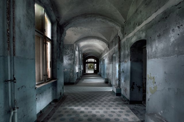 Abandonned-Soviet-Buildings-by-Rebecca-Litchfield5