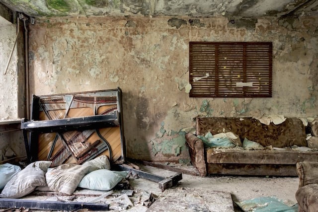 Abandoned Soviet Buildings by Rebecca Litchfield Abandonned-Soviet-Buildings-by-Rebecca-Litchfield8