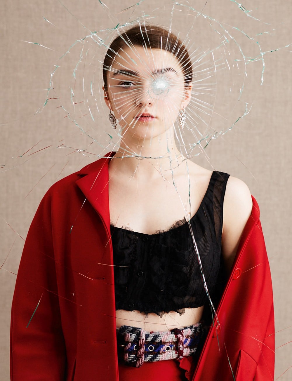 Maisie Williams Is Marvelous in Dazed and Confused Magazine, Spring 2015 Issue maisie-williams-dazed-confused-magazine-2015-4