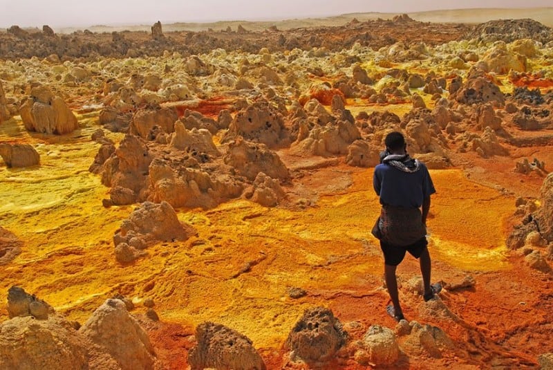 30 Charming Places That Are Hard To Believe Really Exist source: victoria rogotneva | olio ataxia {link: http://500px.com/photo/7543427/ethiopia-volcano-dalol-by-victoria-rogotneva}