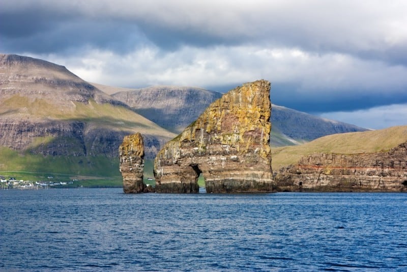 Faroe-Islands-Shutterstock-6