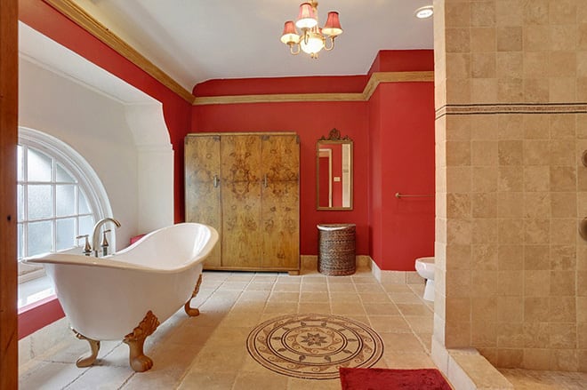 Inside Look: Beyoncé and Jay Z's $2.6 Million New Orleans Mansion jaybey_house_08