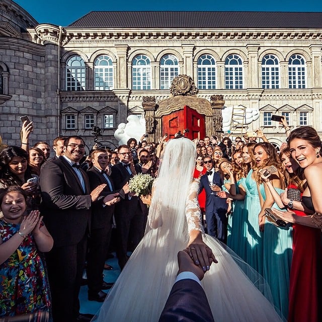 wedding-photos-follow-me-to-couple-murad-osmann-natalia-zakharova-4