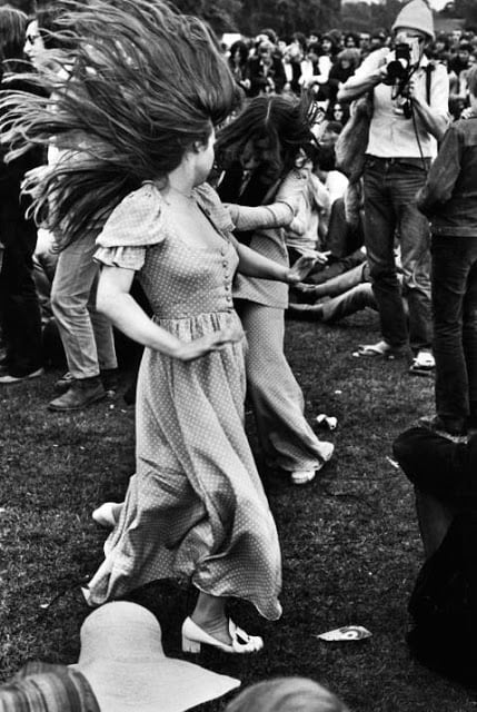 photos of life at woodstock 1969 (22)