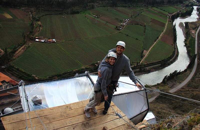 scary-see-through-suspended-pod-hotel-peru-sacred-valley-4