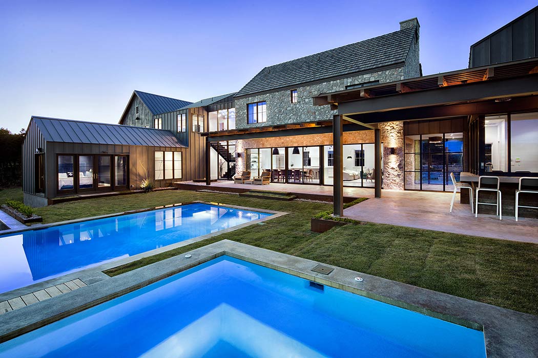 010-farmhouse-shiflet-group-architects-1050x700