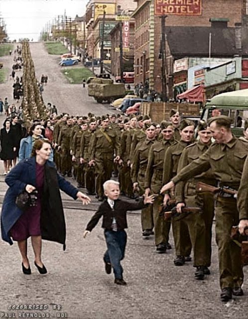 These 50 Astonishing WWII Colorized Photos Look Like They Were Taken ...