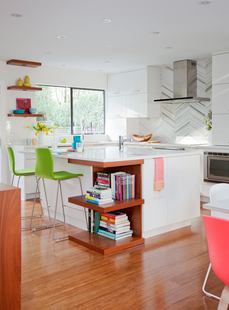 Before & After: The Transformation Of A Split-Level House By Ami McKay deepcove-renovation_120815_11