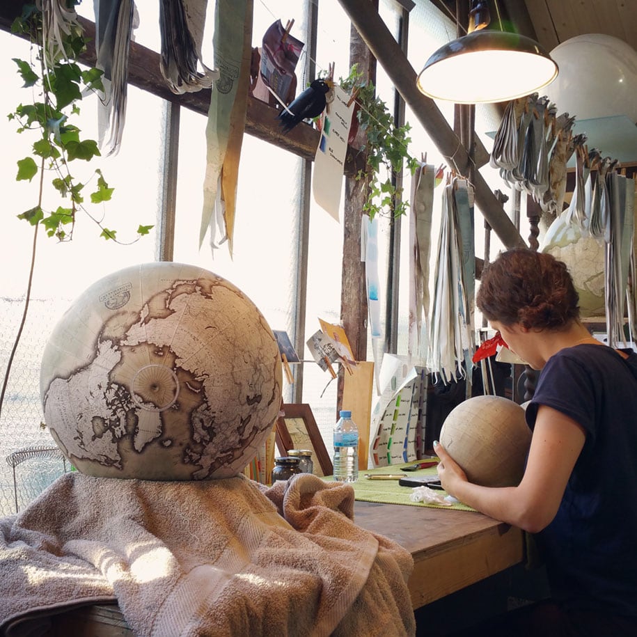 hand-made-classical-globes-peter-bellerby-globemakers-11