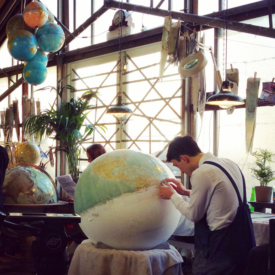 hand-made-classical-globes-peter-bellerby-globemakers-6