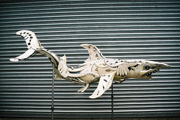 hubcap-sculpture-shark