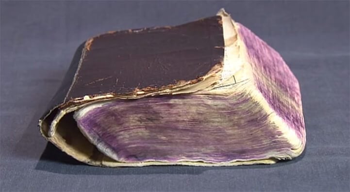 Japanese Craftsman Skillfully Restores Old Book To Near Mint Condition okano-book-restore-freeyork-4