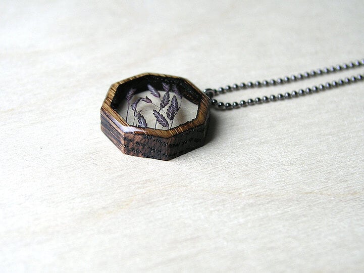 erin-larocque-foraged-pendants-fy-15