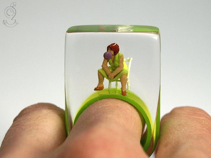 miniature-worlds-inside-jewelry-isabell-kiefhaber-germany-11